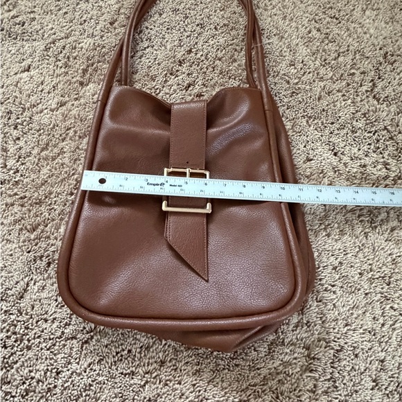 NWT new Anthropologie slouchy buckle tote bag faux leather tan brown + pouch - Picture 8 of 17